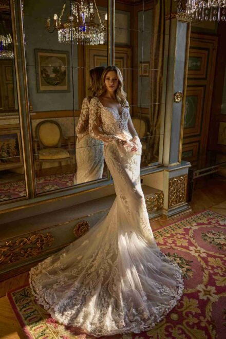 Randy Fenoli mermaid weddingdress Juliana met afneembare mouwen in Arnhem