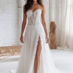 Hervé Paris Peace trouwjurk met transparant corset en hoge split