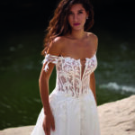 Très Chic 27419 strapless trouwjurk met afneembare off-shoulder bandjes en kanten corset